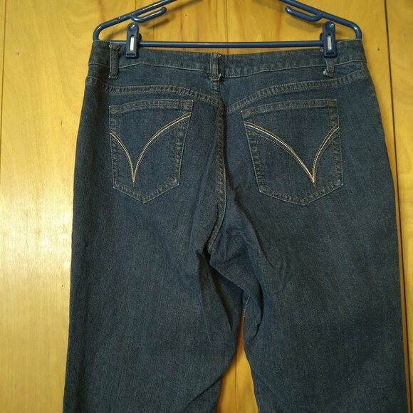 VENEZIA WOMEN'S SIZE 1 AVERAGE STRETCH FLARE BLUE JEANS EMBROIDERED POCKETS - Picture 4 of 5